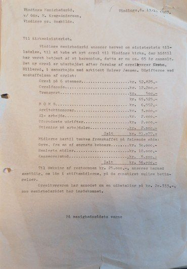 Scannet dokument af ansøgningen til kirkeministeret om lån til finansering af orgel i Vindinge kirke. Heri kan man se at kr. 30.000 af finanseringen er fra en af sognets beboere. Ninna og Holger Andersen