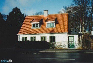 Den gamle central, Ved Kirken 11, 1995.