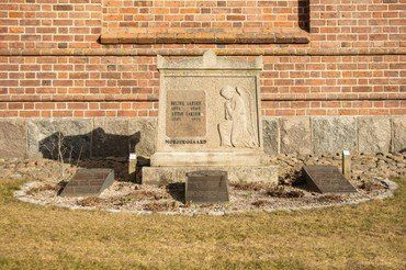 Et af bedene i mindekirkegården på Vindinge kirkegård